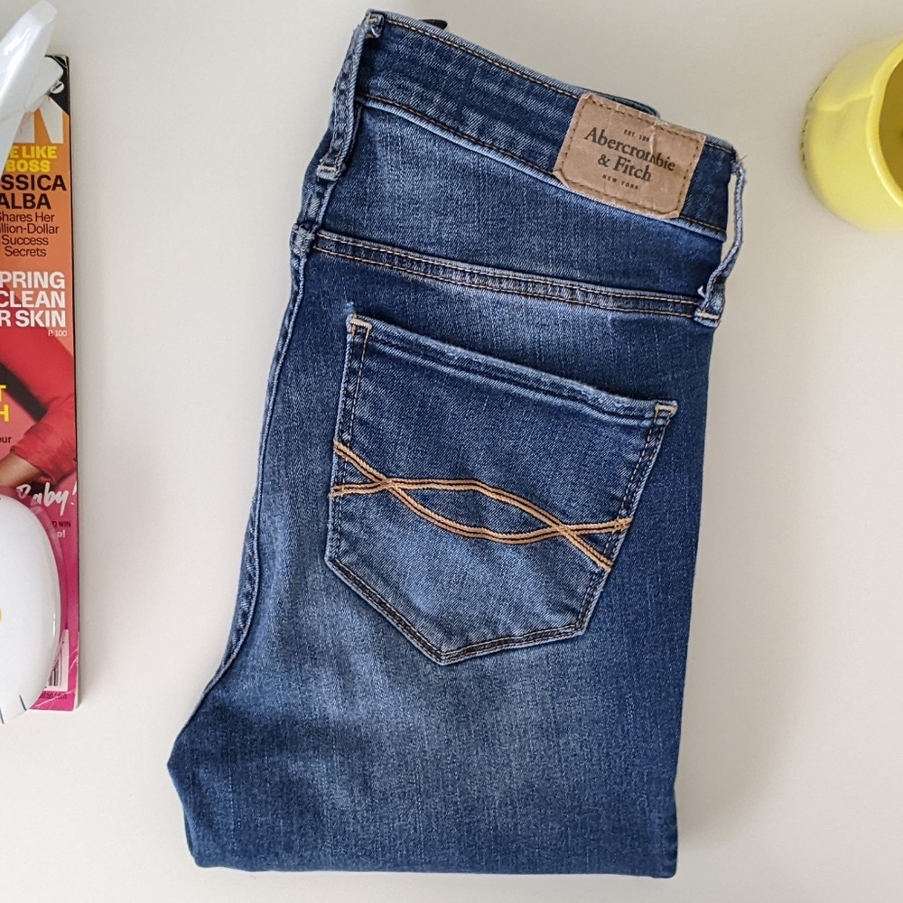 Abercrombie & Fitch Blue Wash Jeggings